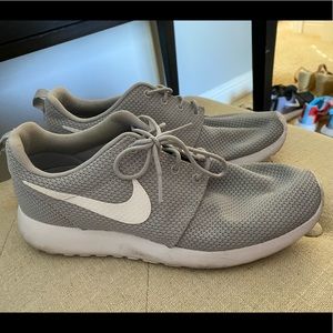 Nike Grey Roshe Run